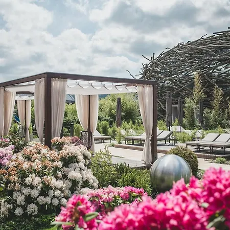 Hotel Capi Hnizdo 4*